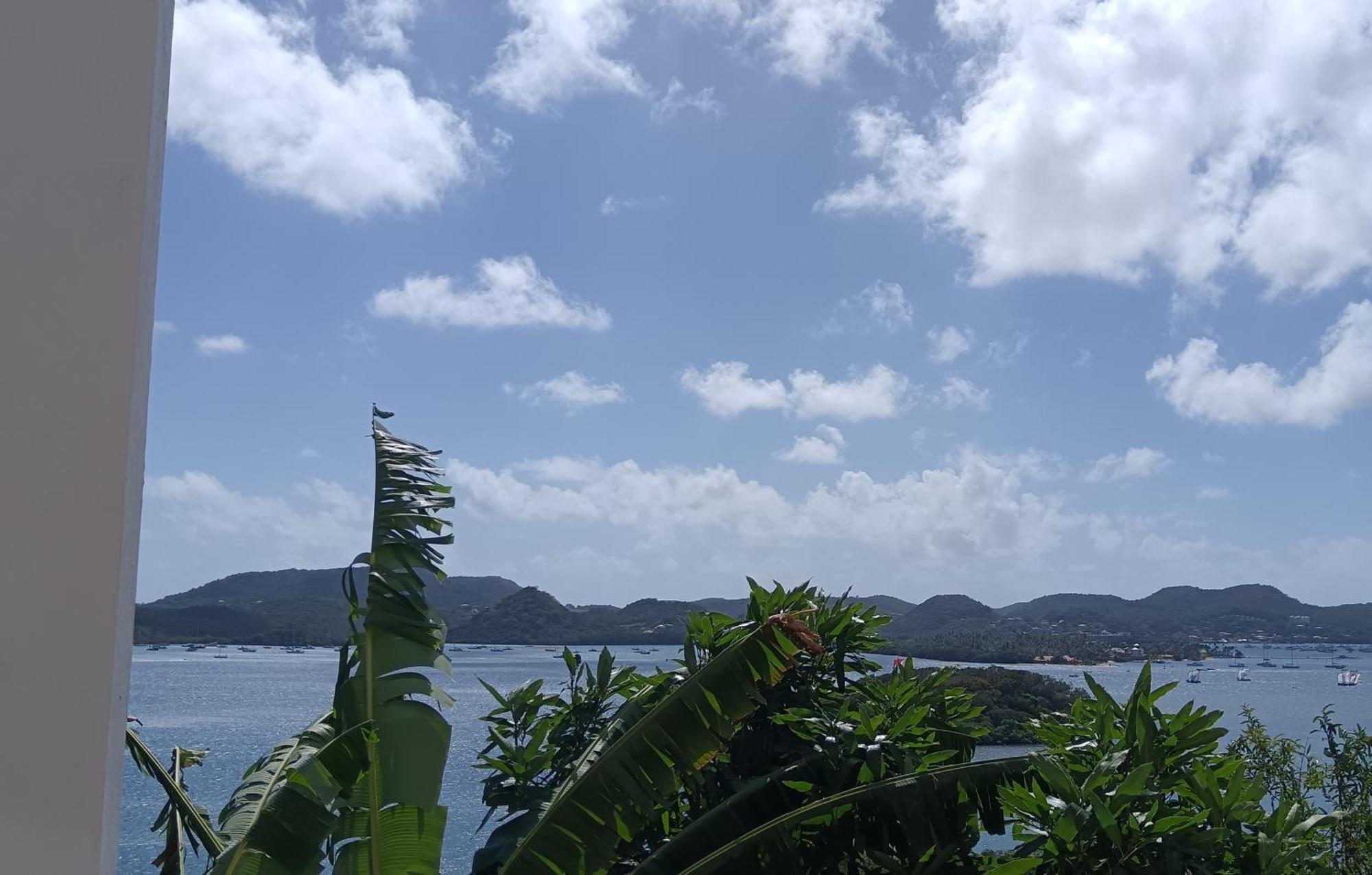 F2 Familial - Vue Imprenable Sur La Baie Du Marin Appartement Le Marin Buitenkant foto